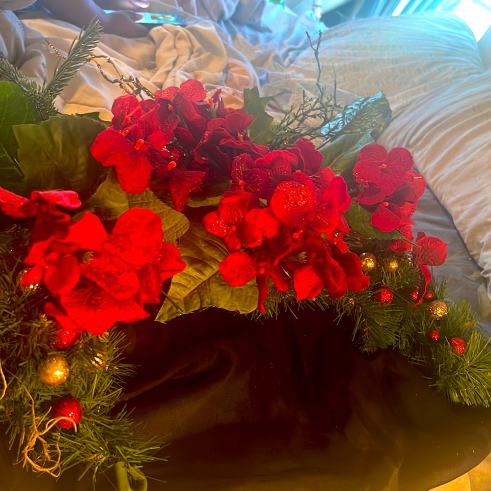 Door arch Christmas tree wreath